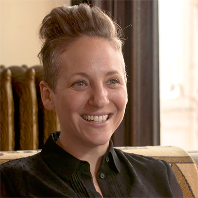 Portrait of Natalia Zukerman smiling.