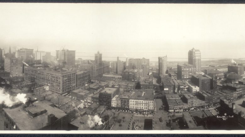 Black and white photograph of the Chicago Skyline (1912)